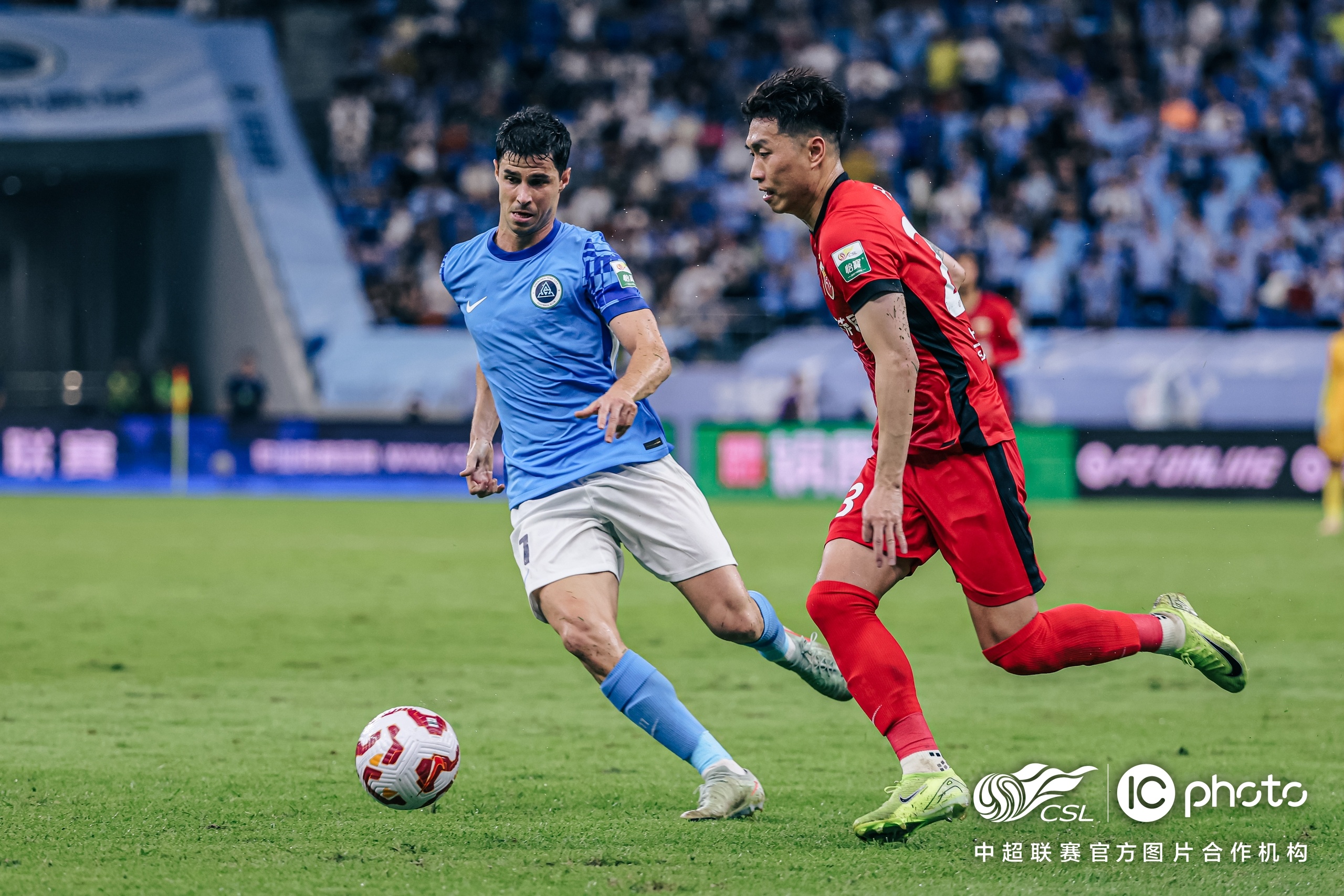 雷速体育-包含赛地聚焦：西甲加时末段热度飙升，深圳男篮止住颓势，赛场秩序良好，年轻球员得到机会的词条