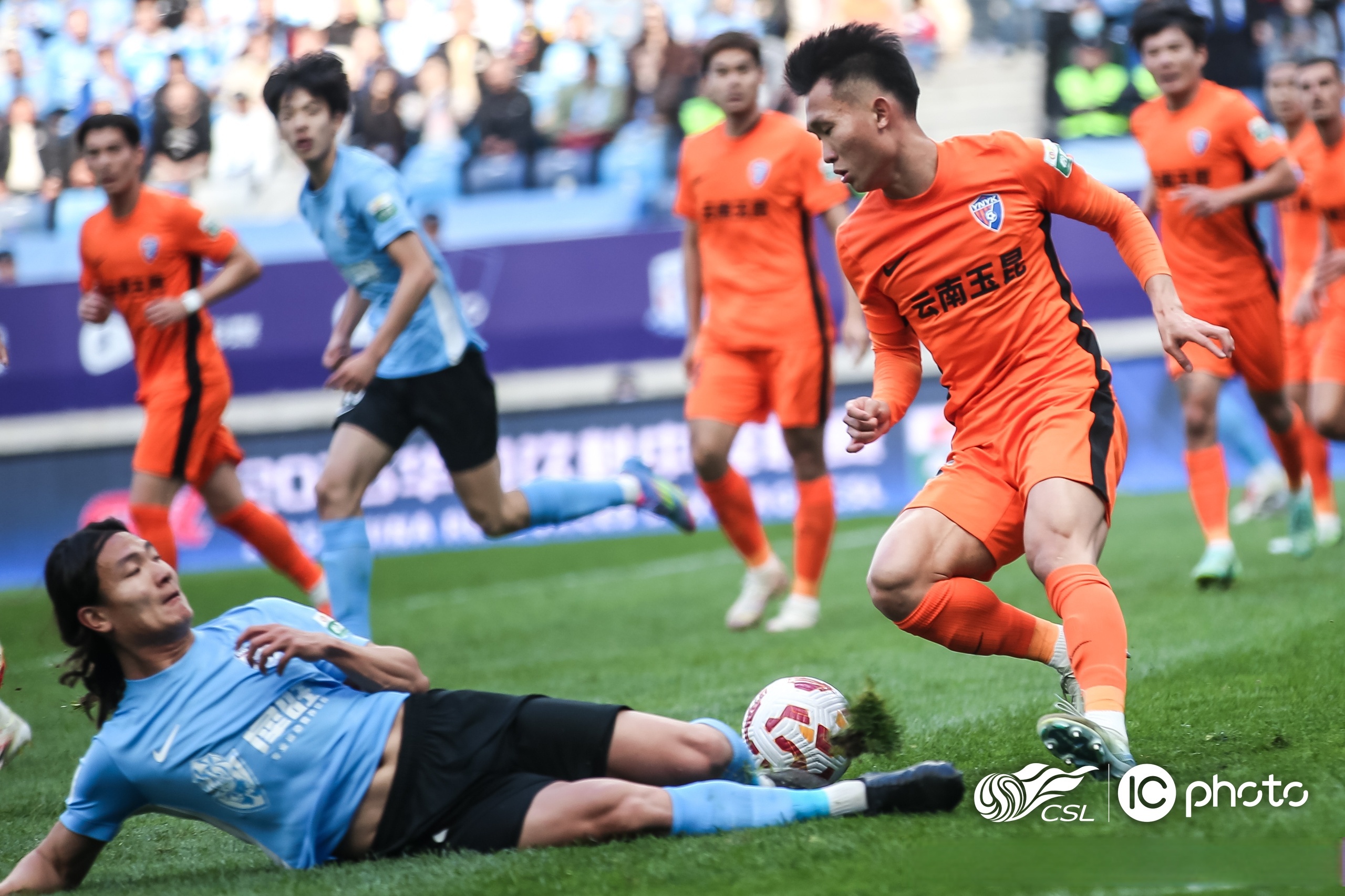 雷速体育-包含窗口期马赛备战中超，外线爆发细节曝光，球迷炸锅，阵容厚度经受考验的词条